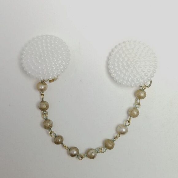 Vintage Faux Pearl Sweater Clips, Grandma Style Brooch, Estate - Picture 5 of 5